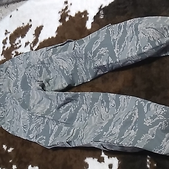 Mens 30 xs Air Force utility pants 50% cotton 50% nylon camo color - Picture 9 of 11